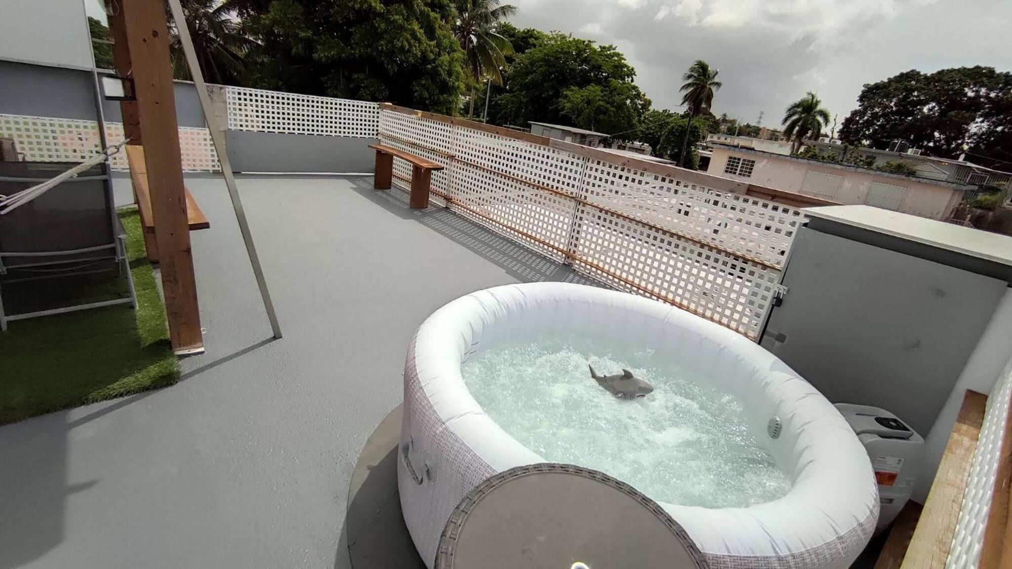 Terrace With Jacuzzi Modern 2 *
